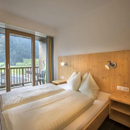 Feriehus In Koenigsleiten With Swimming Pool *