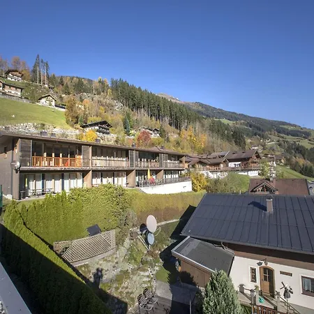 In Koenigsleiten With Swimming Pool